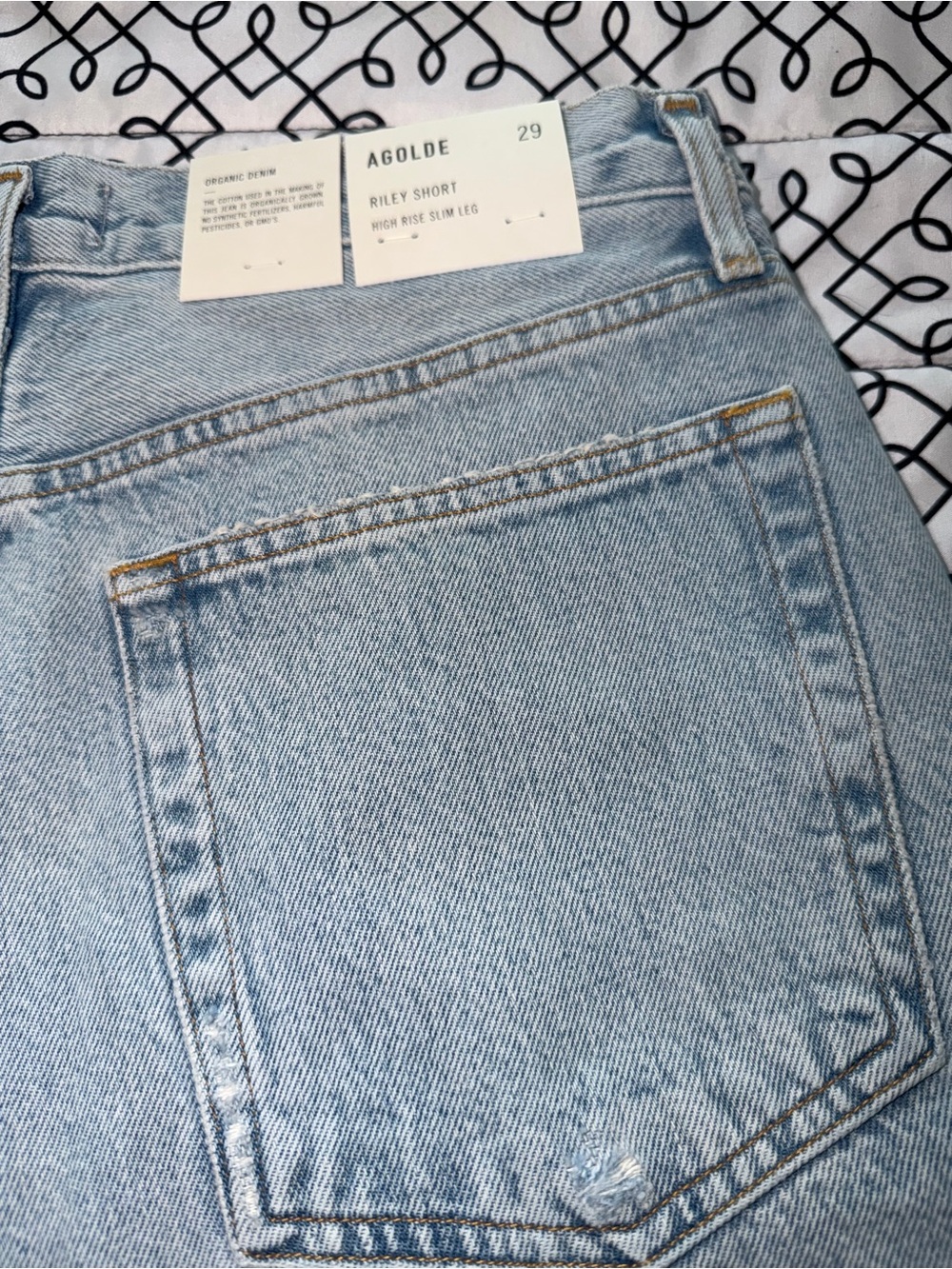 Agolde High Rise Slim Riley Shorts - Picture 9 of 10